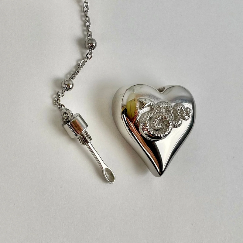 LDR Lana Style Stainless Steel Heart Necklace 3.0 - Silver, Lana Del rey necklace, Lana Del rey gold necklace, Lana Del rey snake necklace, lana del rey merch, LDR necklace, lana del rey snake, LDR silver necklace